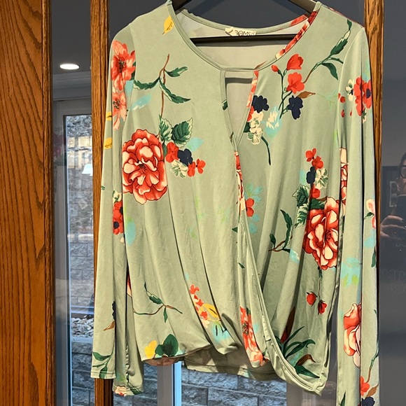 BLOOMS in the CITY | Faux wrap floral print top - Picture 1 of 6